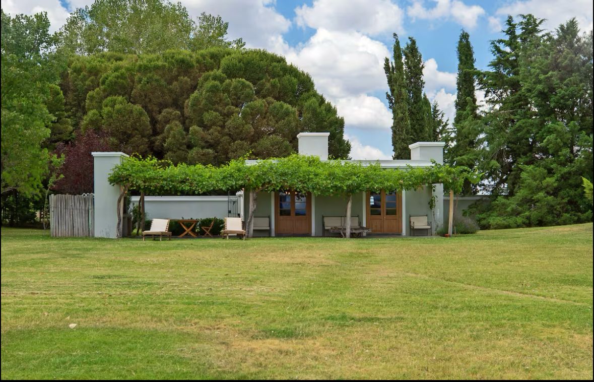 Las Uvas Lodge